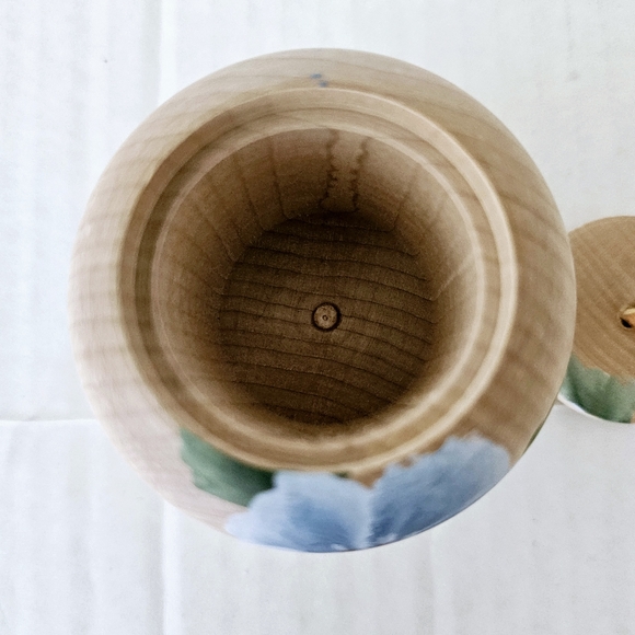 Wooden apple trinket box hand painted flower small decor lid - Picture 8 of 9